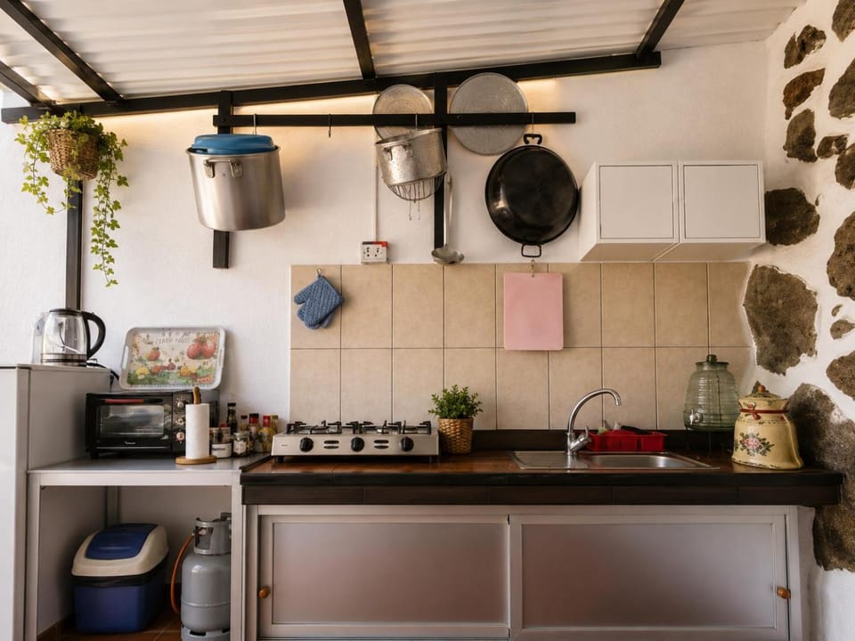 BEAUTIFUL COASTAL HOUSE ON A TRANQUIL ORGANIC FARM House in El Hierro