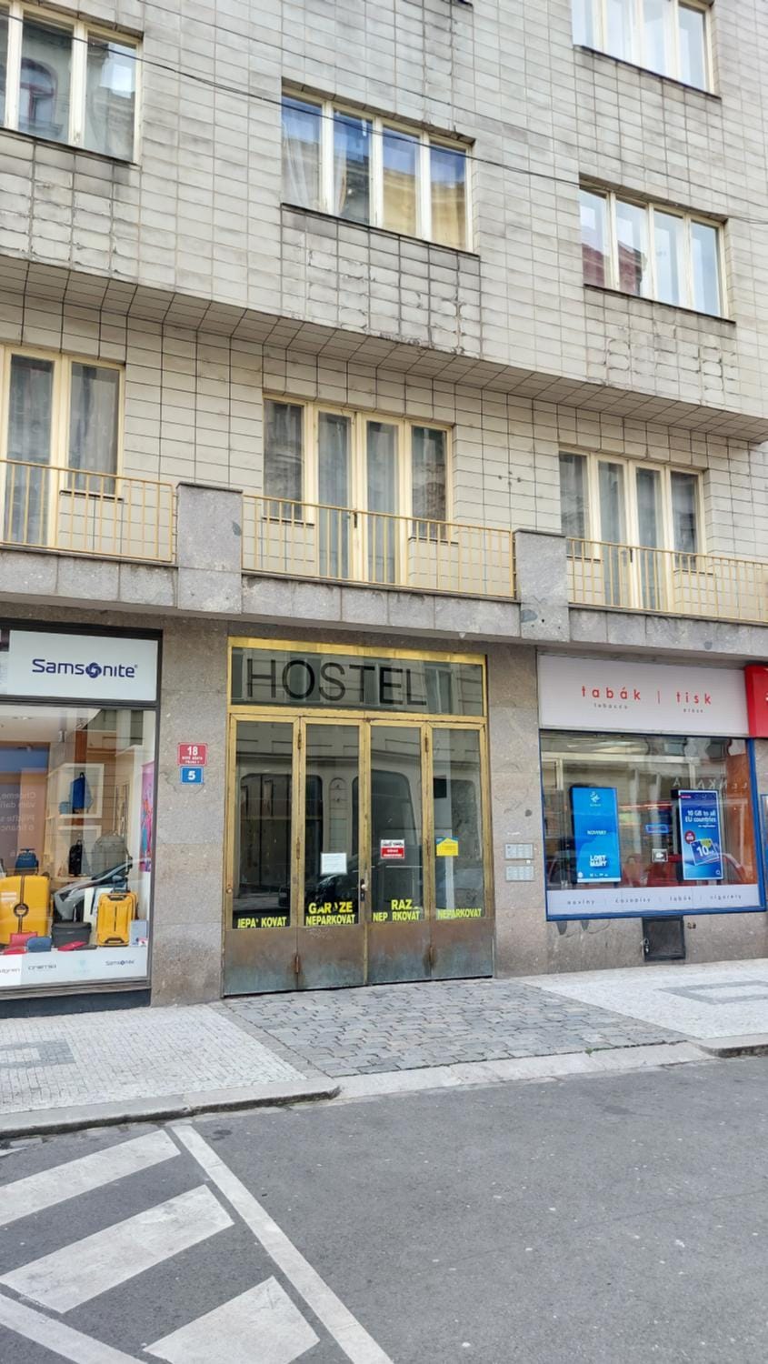 Property building, Facade/entrance, Location, Parking
