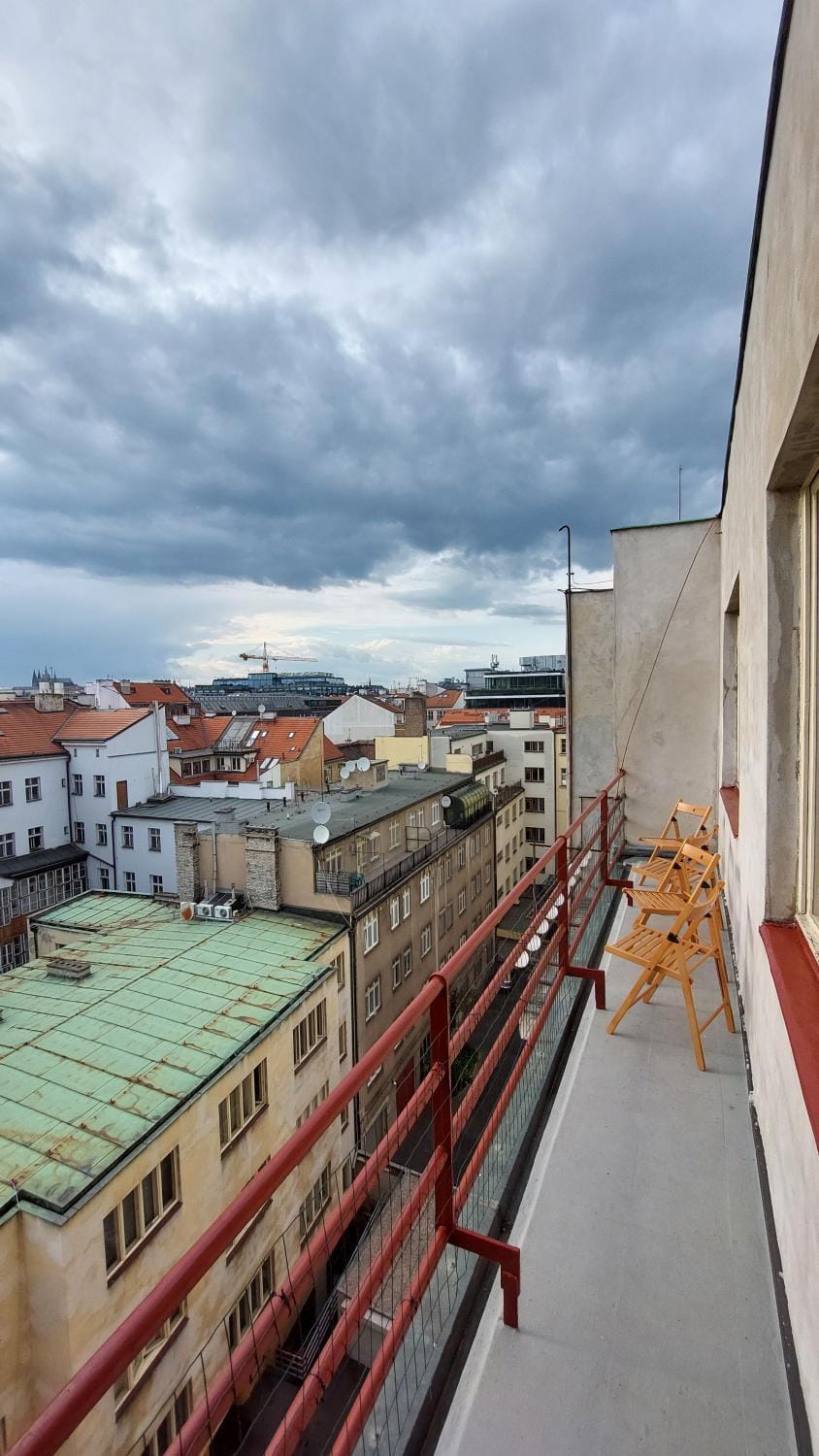 Property building, View (from property/room), Balcony/Terrace, City view