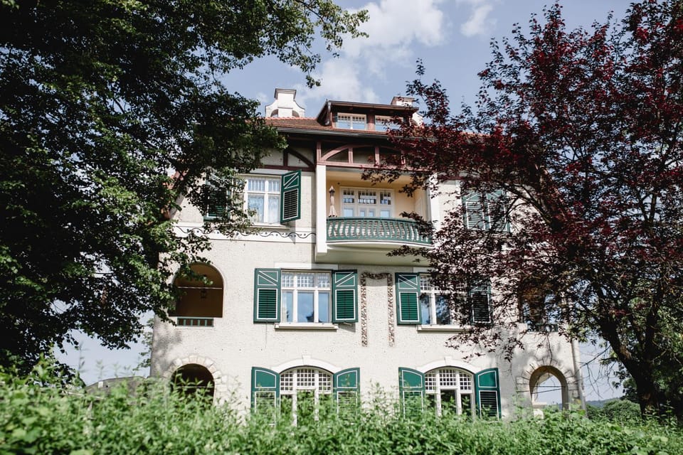 Property building, Day