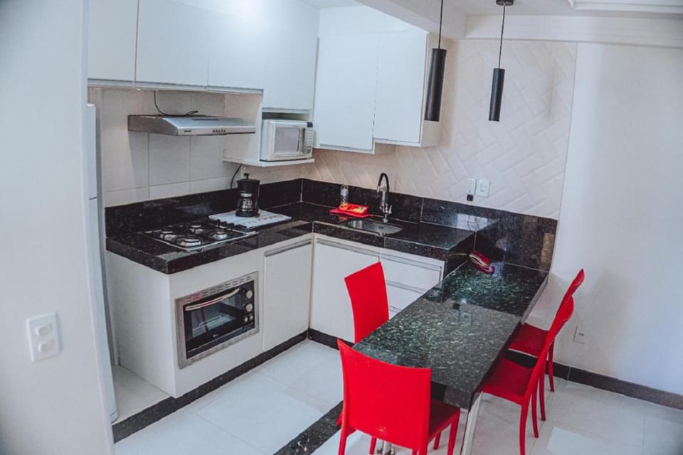 Coffee/tea facilities, Kitchen or kitchenette, Decorative detail, Seating area, Dining area, Family, locker, minibar, pet friendly, stove, kitchen