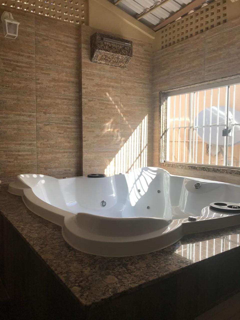 Hot Tub, Spa and wellness centre/facilities
