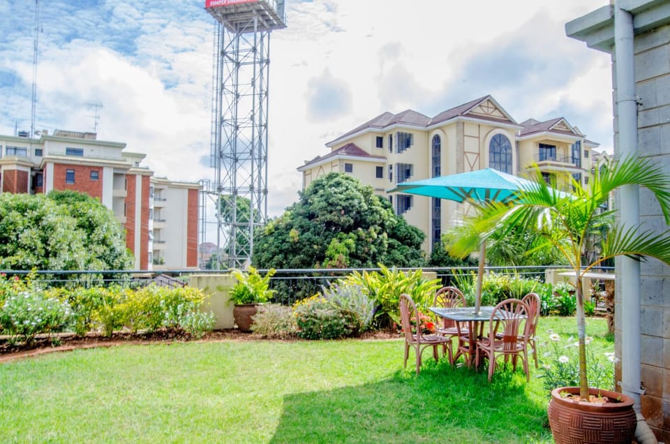 Property building, Patio, Garden