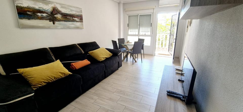 Communal lounge/ TV room, Living room