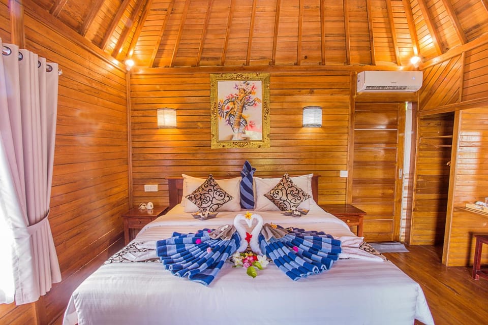The Pandawa Hills Ceningan Campground/ 
RV Resort in Nusapenida