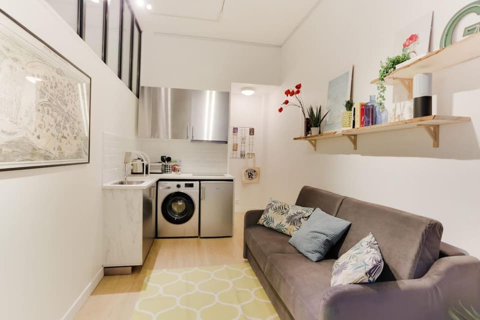 Kitchen or kitchenette, Living room