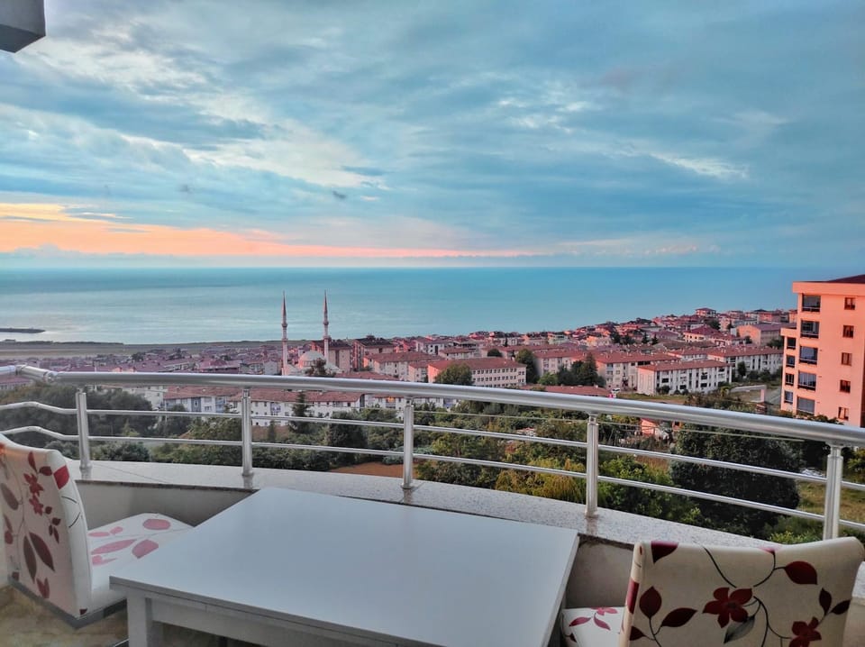 Day, View (from property/room), Balcony/Terrace, City view, Sea view