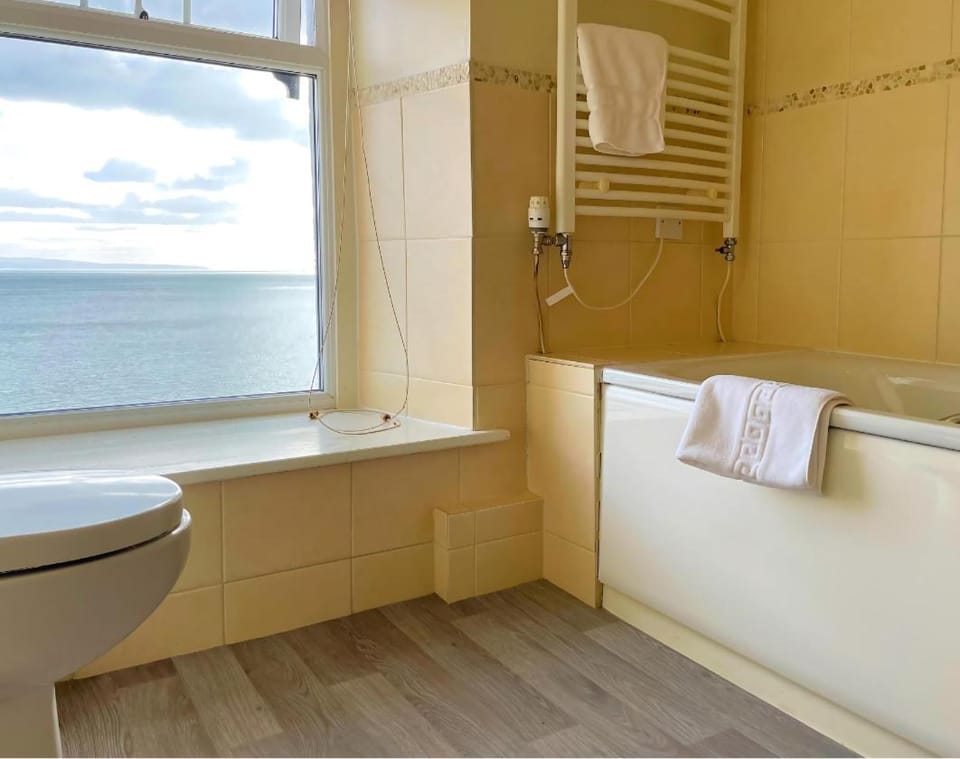 Natural landscape, Bathroom, Bath