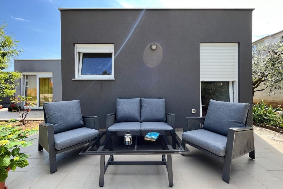 Garden, Balcony/Terrace, sunbed