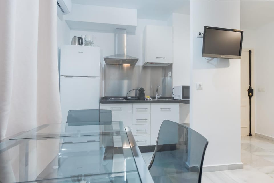 TV and multimedia, Dining area
