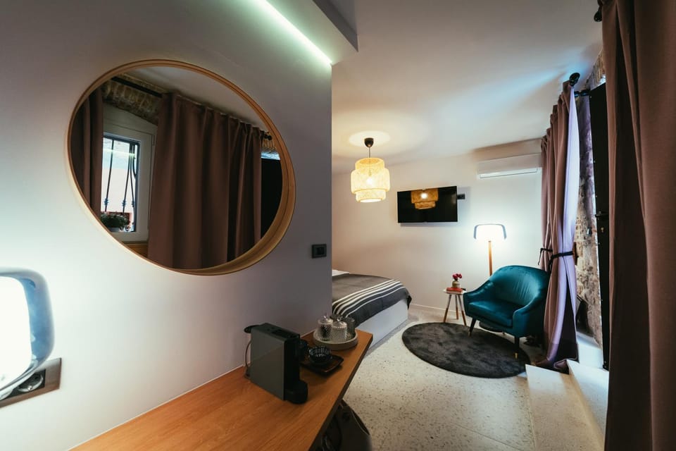 Seating area