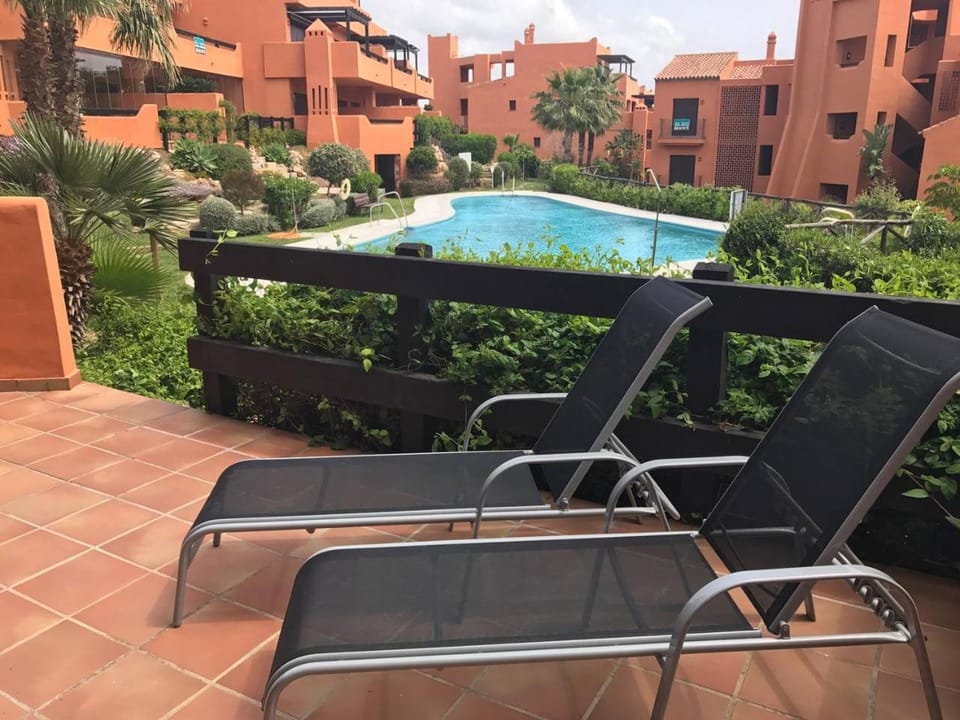 Balcony/Terrace, Pool view