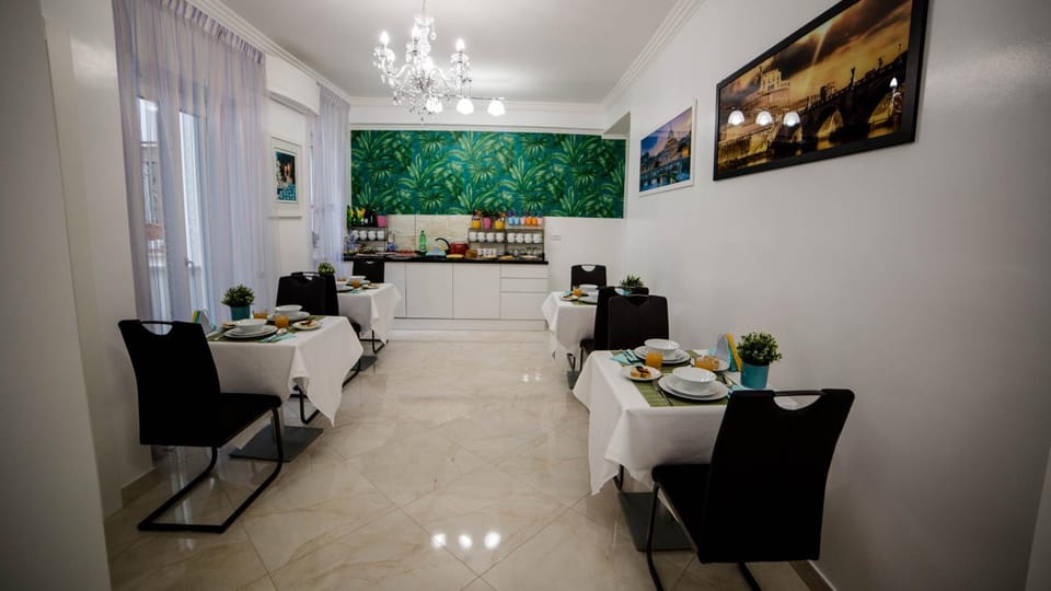 Lounge or bar