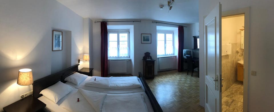 Gasthof zum Goldenen Löwen Bed and Breakfast in Styria