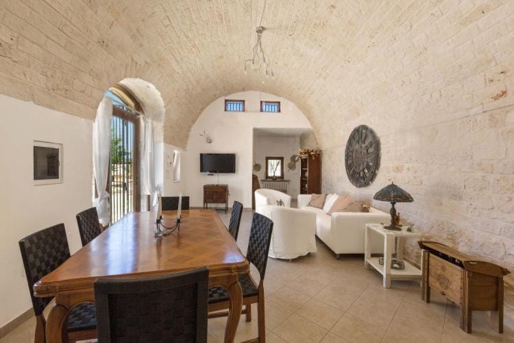 Antica Tenuta dei Trulli House in Province of Taranto