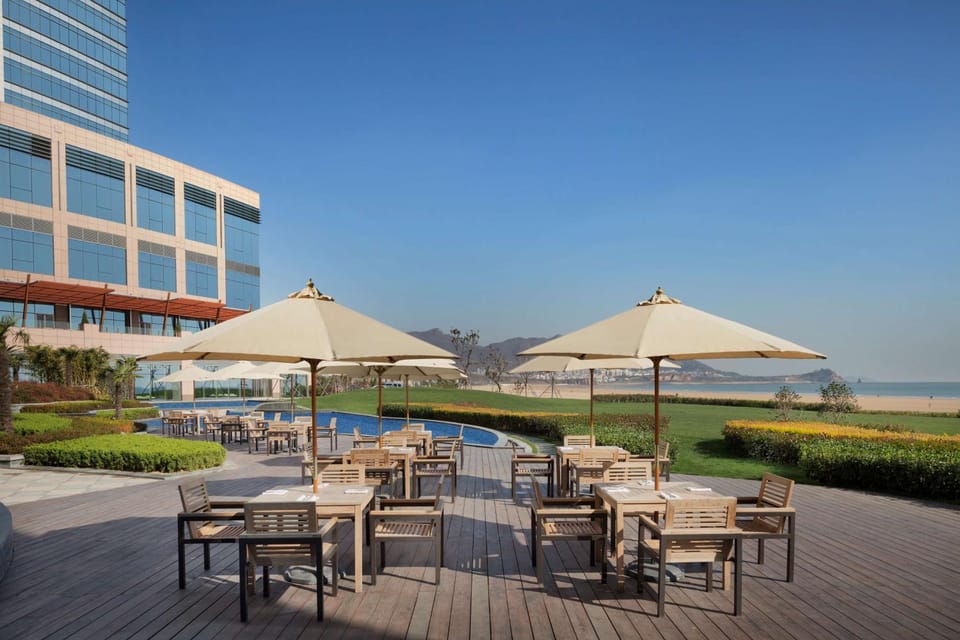 Restaurant/places to eat, Garden, Dining area, On site