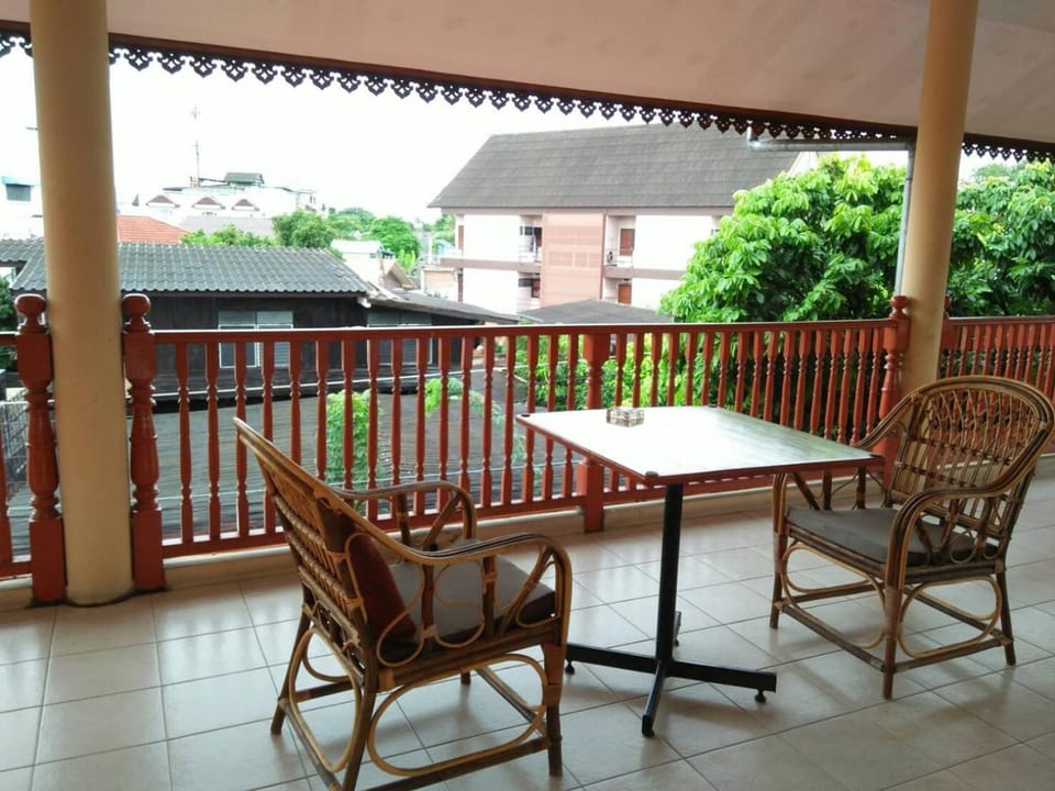 Villa Oranje Chiang Mai Hotel in Chiang Mai