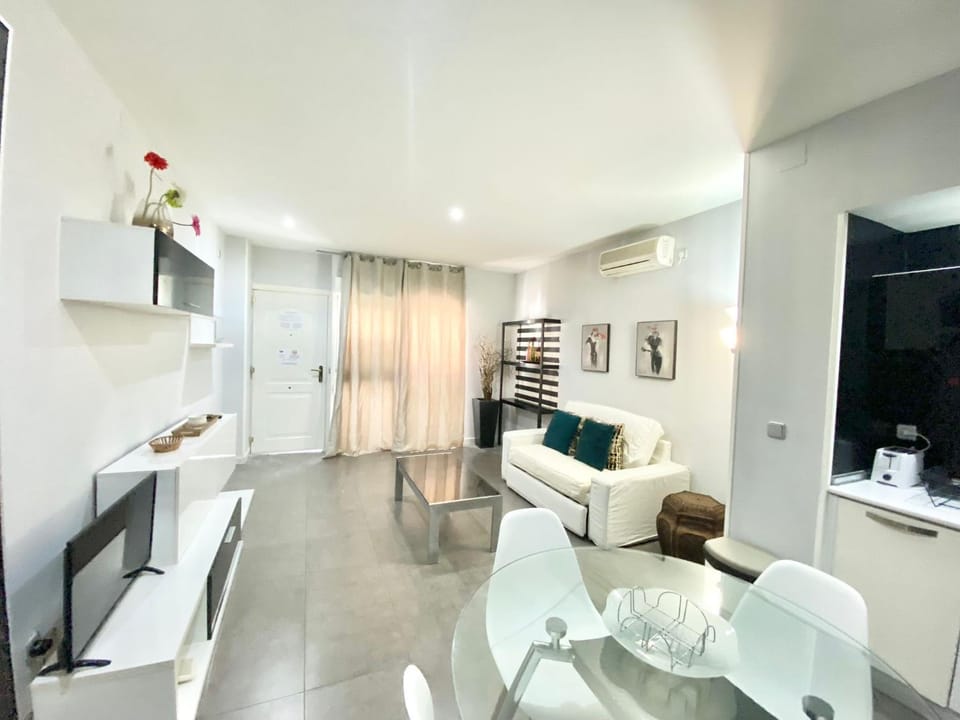 Cardeñosa 20 Asamblea-Centro Apartment in Madrid