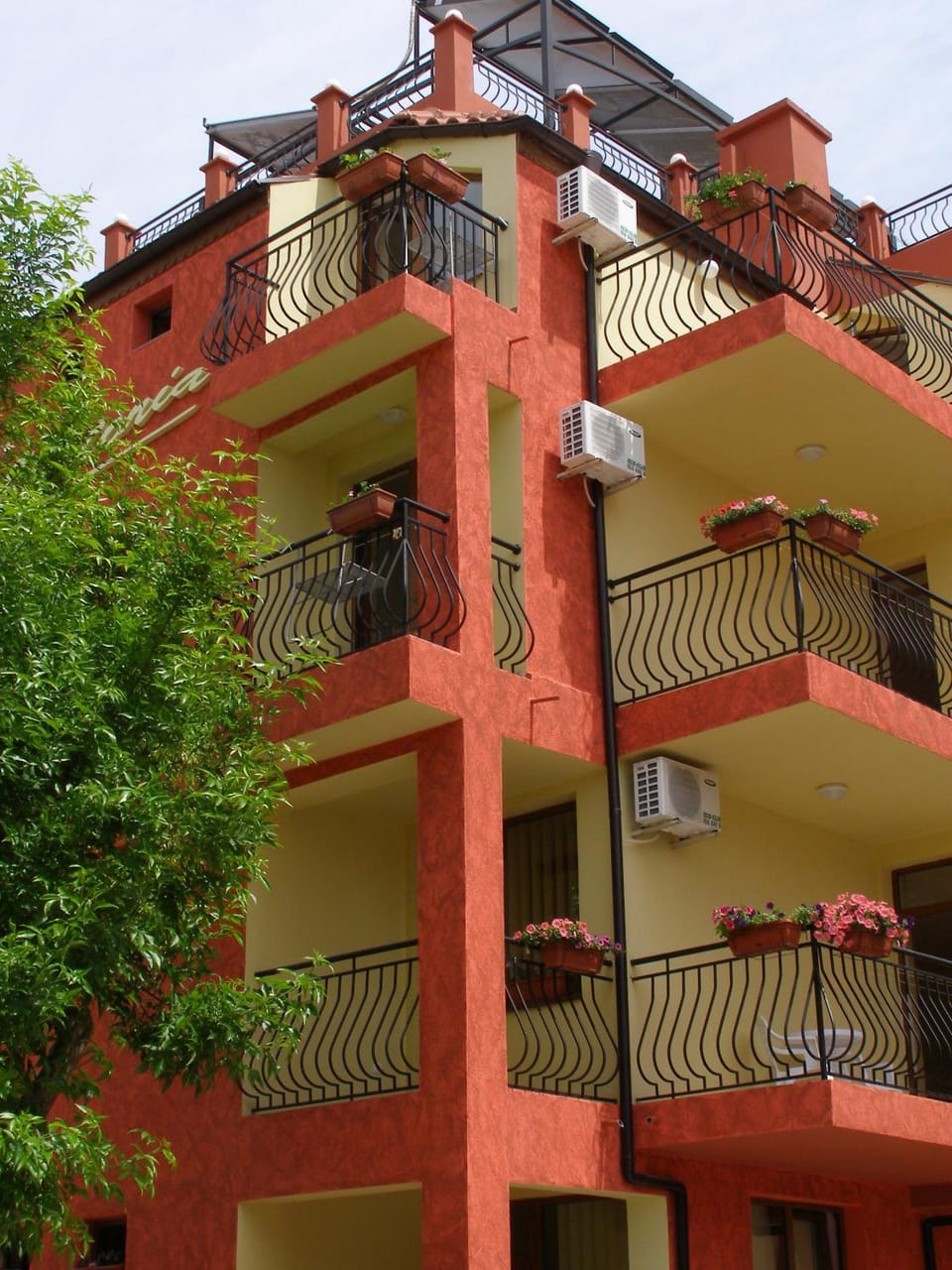 Facade/entrance, Facade/entrance, Bird's eye view, Balcony/Terrace, Other, Area and facilities