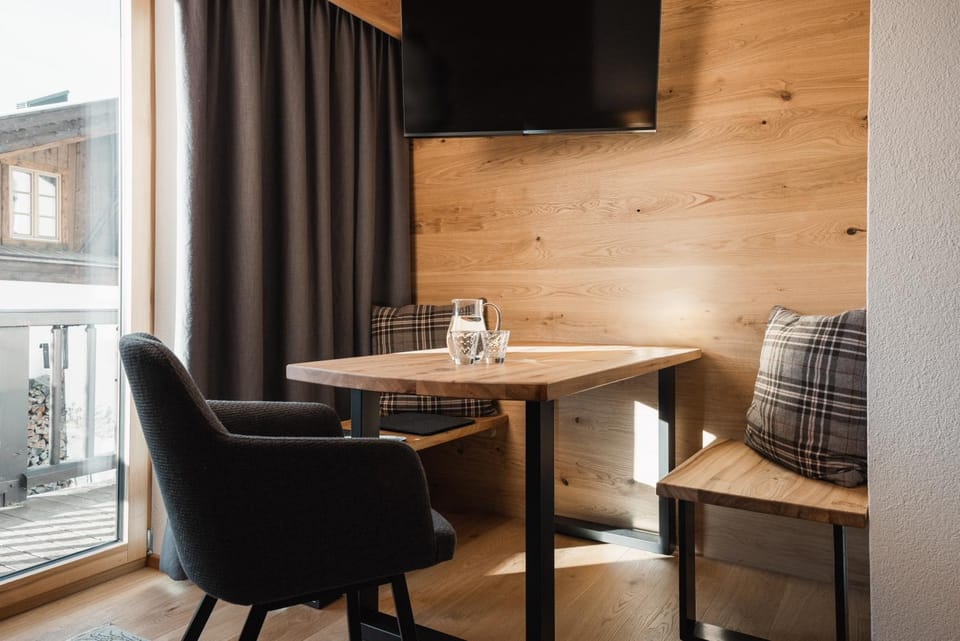Jochum Hotel Garni Hotel in Serfaus