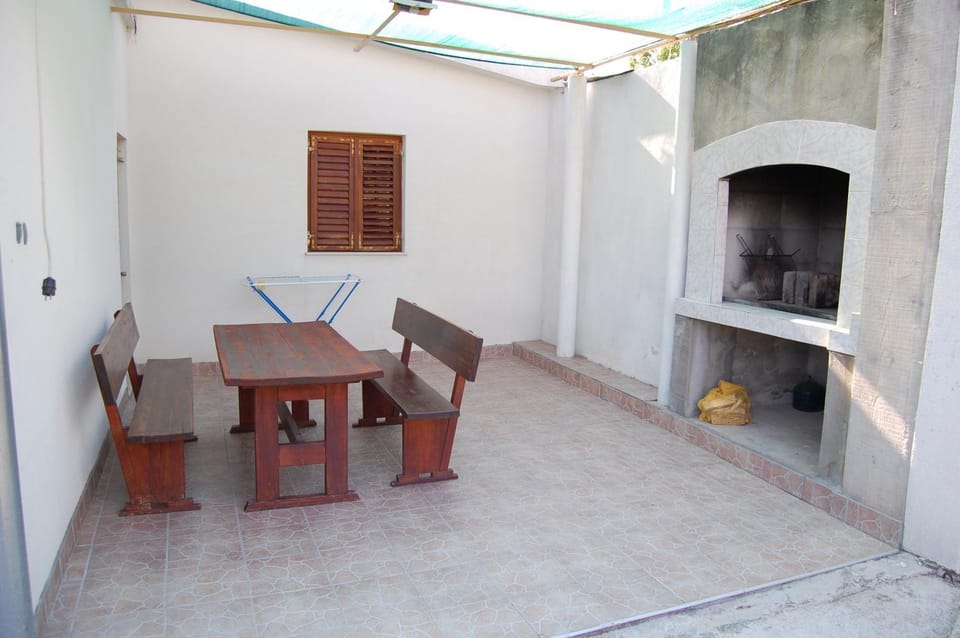 BBQ facilities, Balcony/Terrace