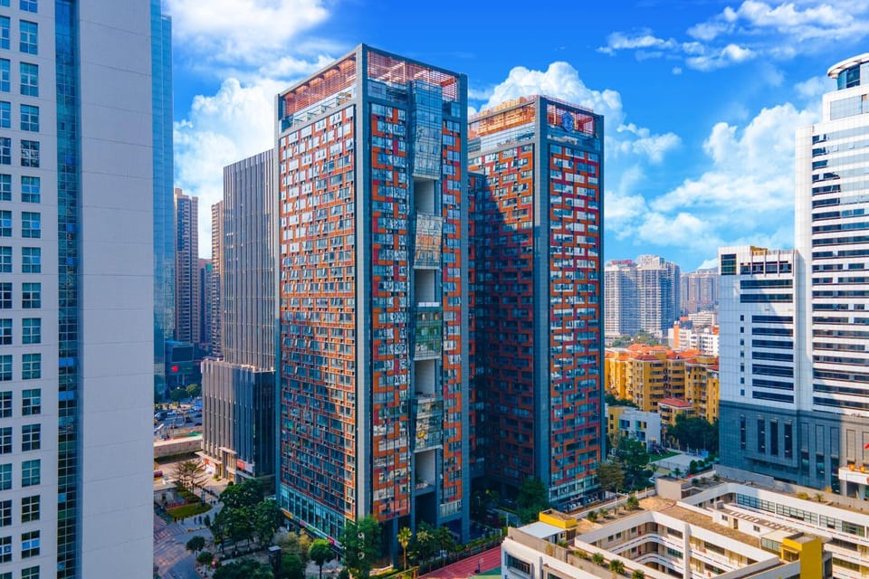 Property building, Day, City view, Location