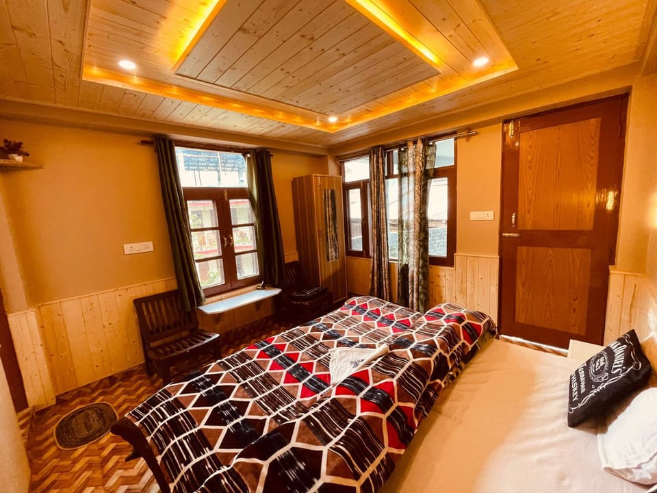 La Voglia-Old Manali Hostel in Manali
