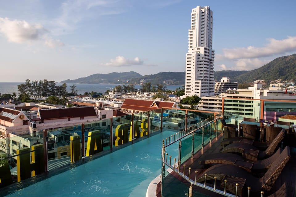 Property building, Day, Neighbourhood, Natural landscape, City view, Mountain view, Pool view, Street view