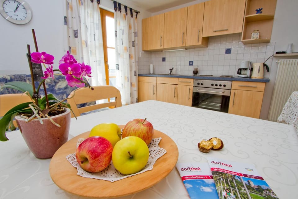 Haus Niederweg Apartment in Tirol