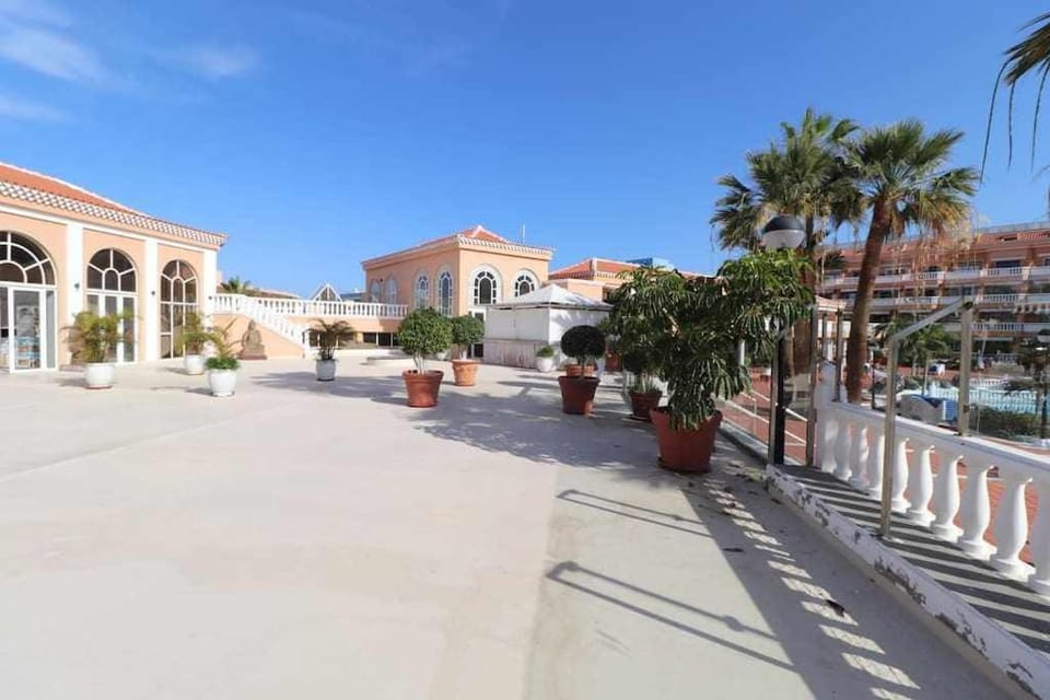 Royal Gardens Studio 123 Tenerife Rental & Sales Apartment in Playa de las Americas