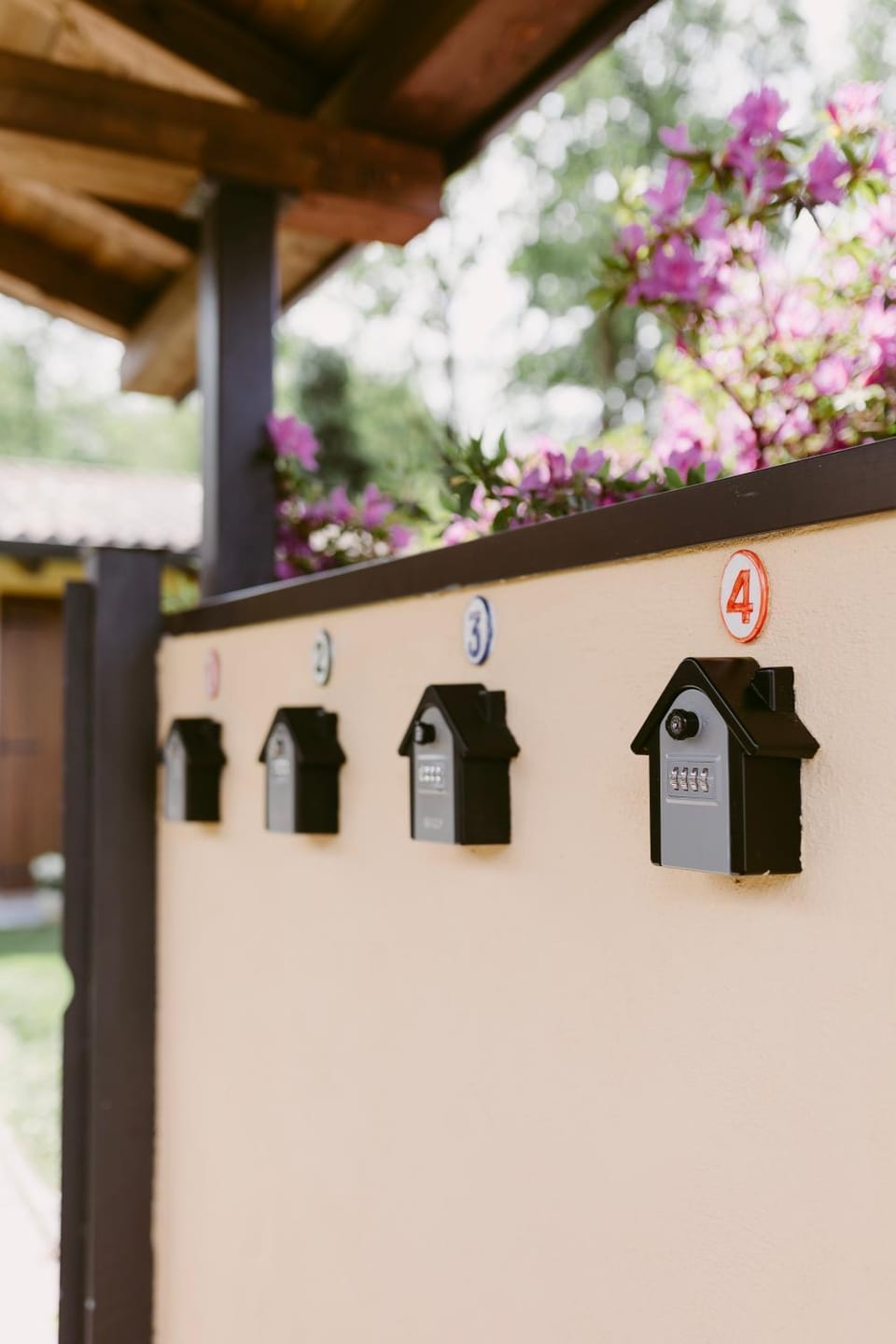 LA CASETTA Malpensa Guesthouse Bed and Breakfast in Lombardy