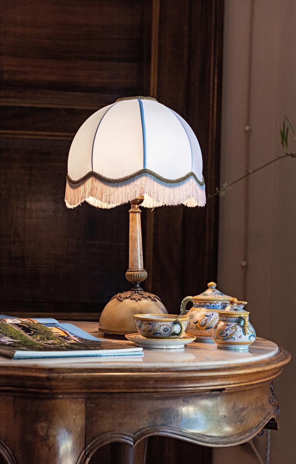 Lobby or reception, Decorative detail