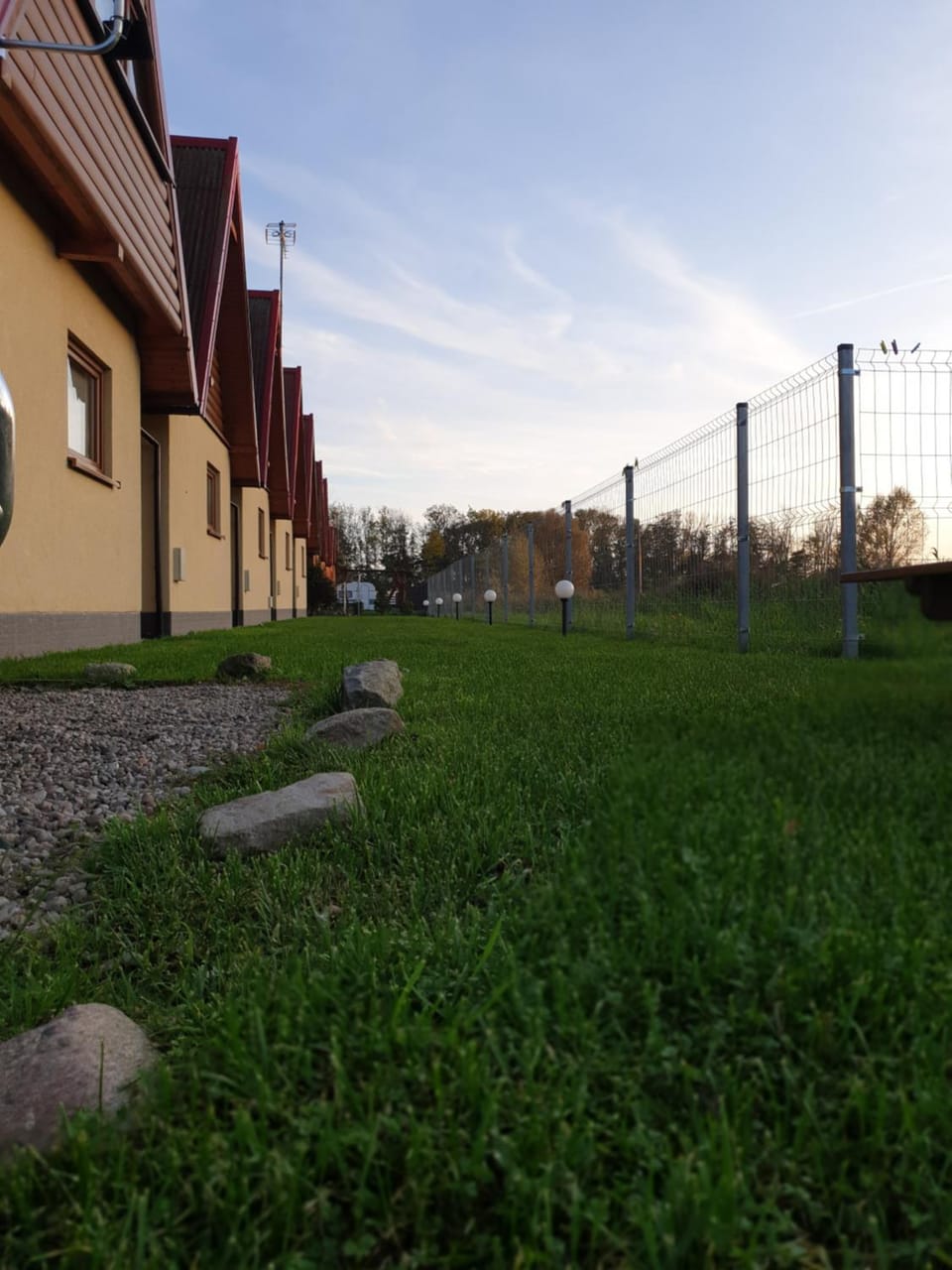 Property building, Neighbourhood