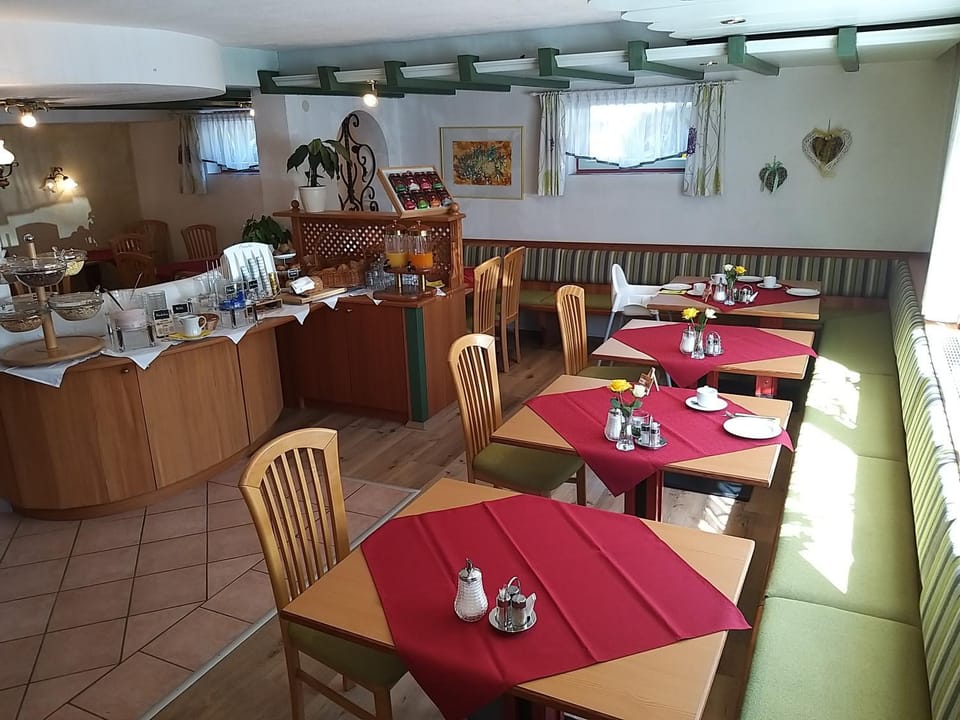 Restaurant/places to eat, Breakfast