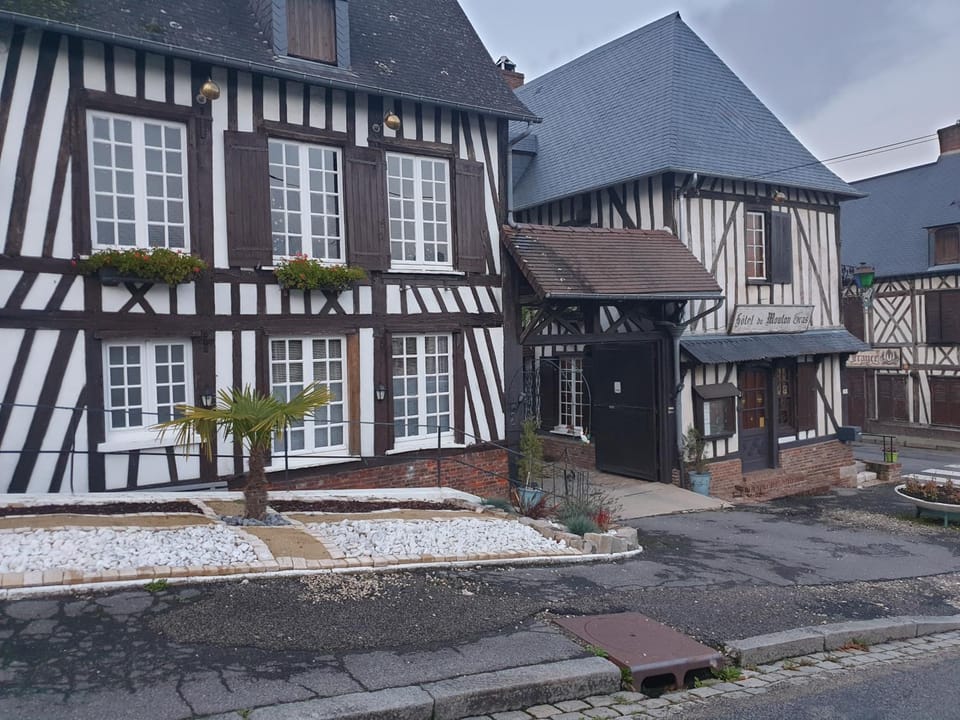Le Mouton Gras Bed and Breakfast in Normandy