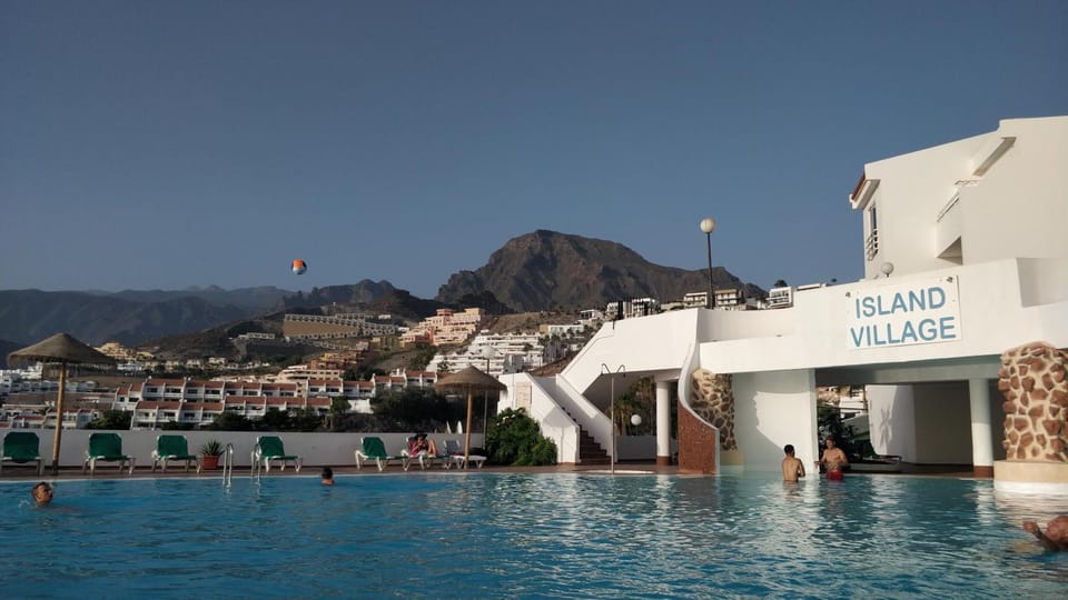Mountain view, Swimming pool, Swimming pool