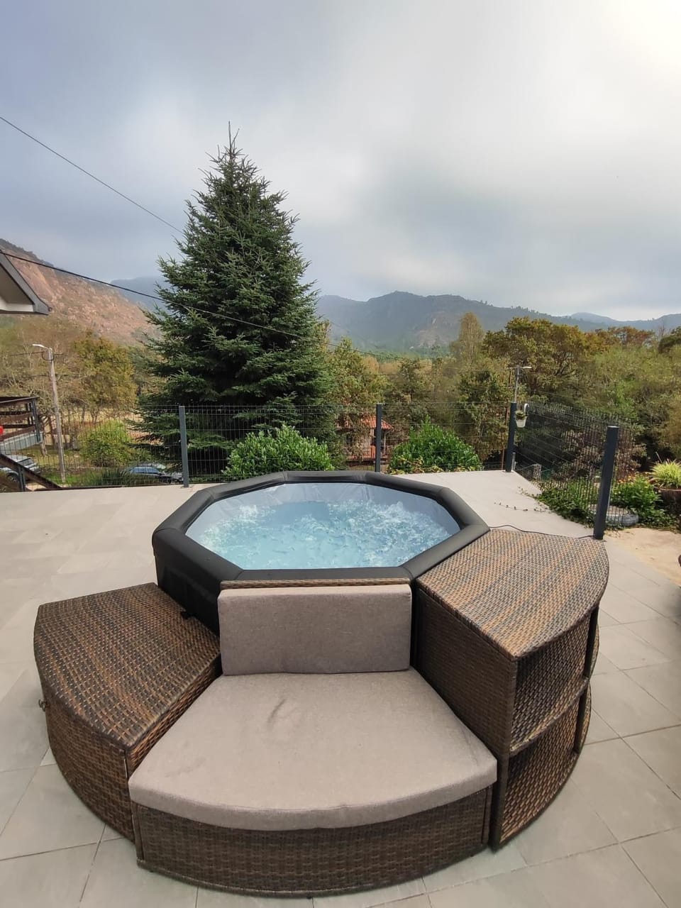 Hot Tub, Mountain view