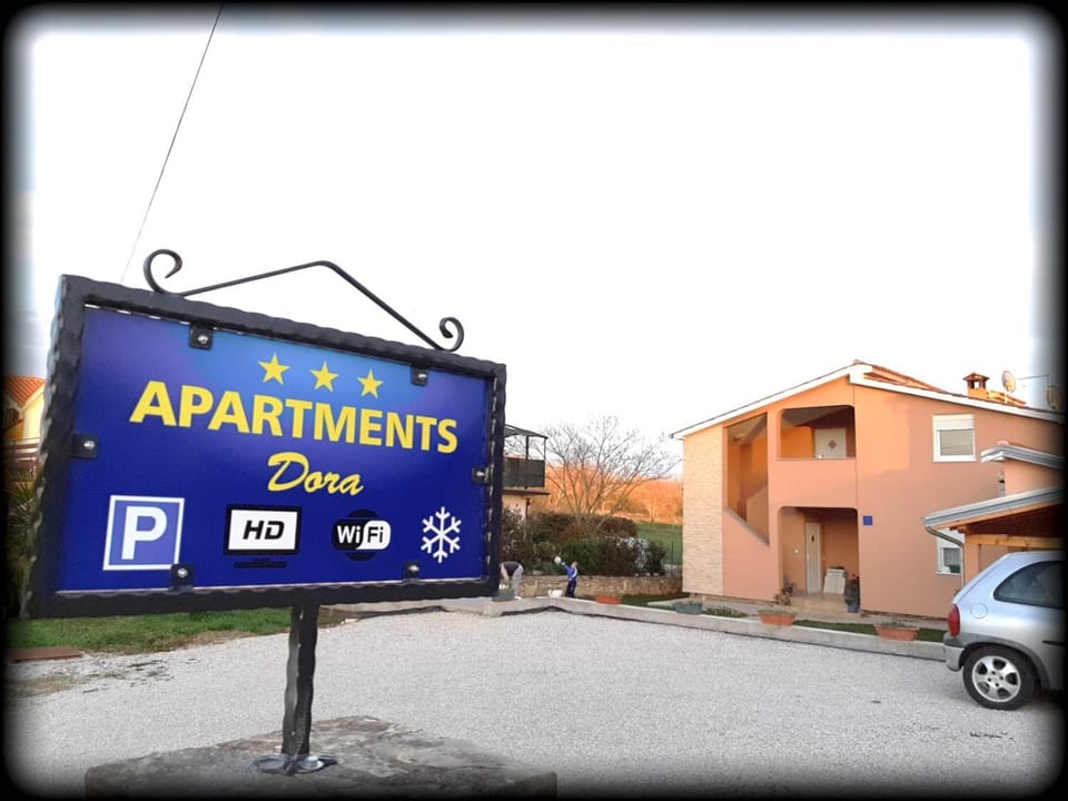 Apartments Dora Apartment in Istria County
