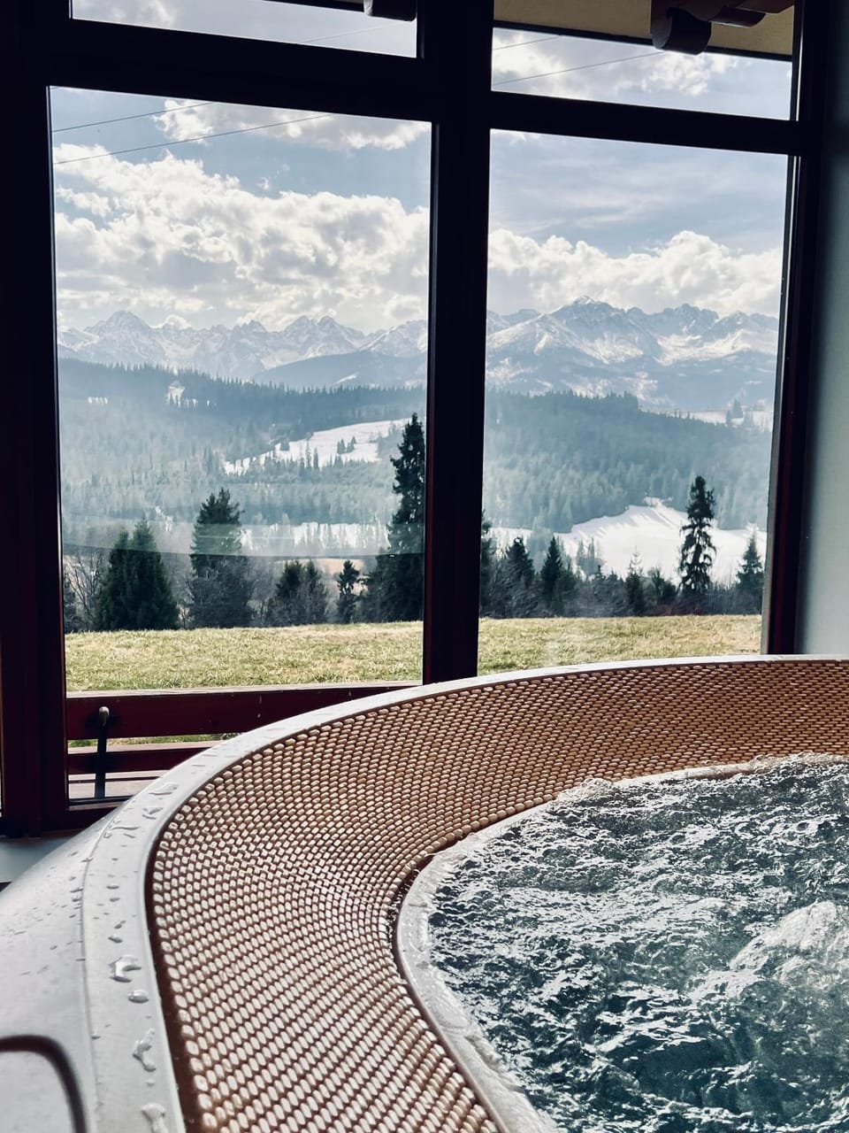 Natural landscape, Hot Tub, Hot Tub, Spa and wellness centre/facilities, Mountain view