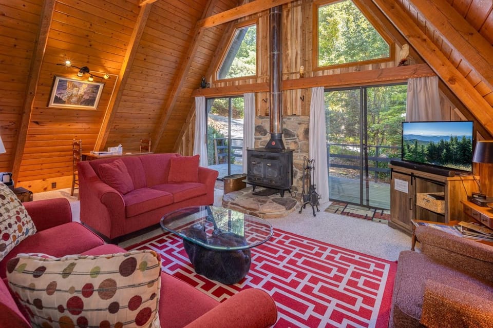 Chestnut Ridge in Connestee · Chestnut Ridge in Connestee Falls House in North Carolina
