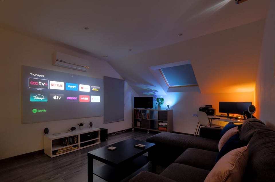 TV and multimedia, Living room, air conditioner