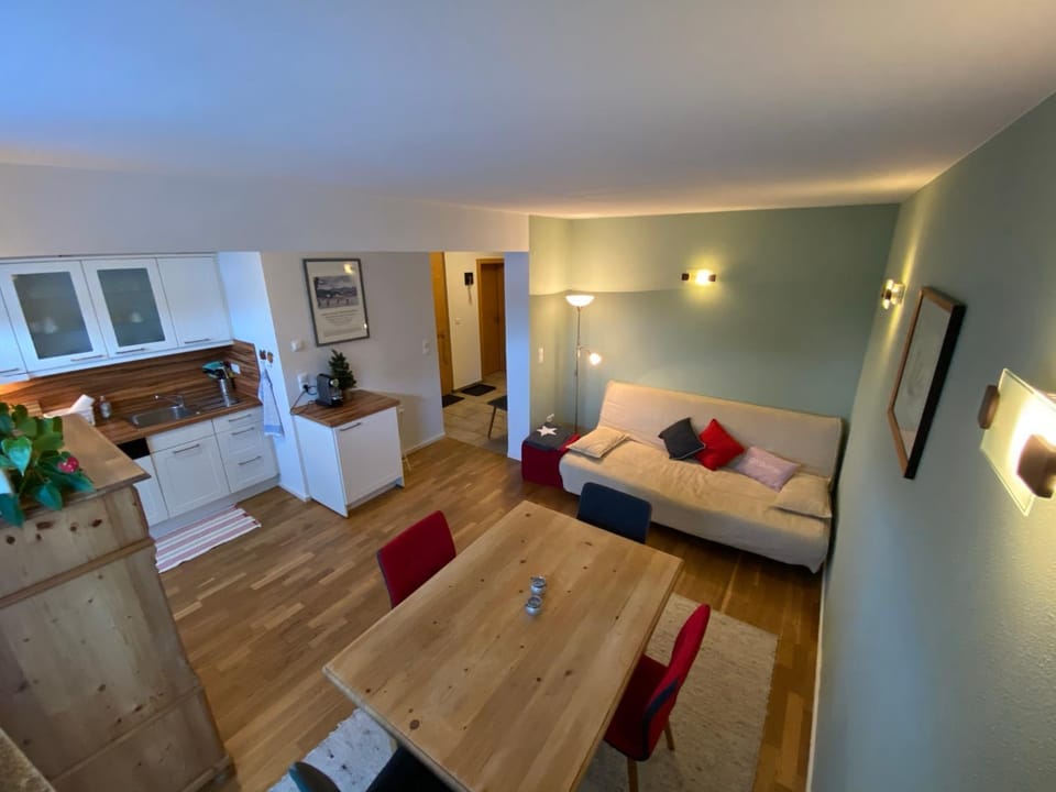 Bed, Living room