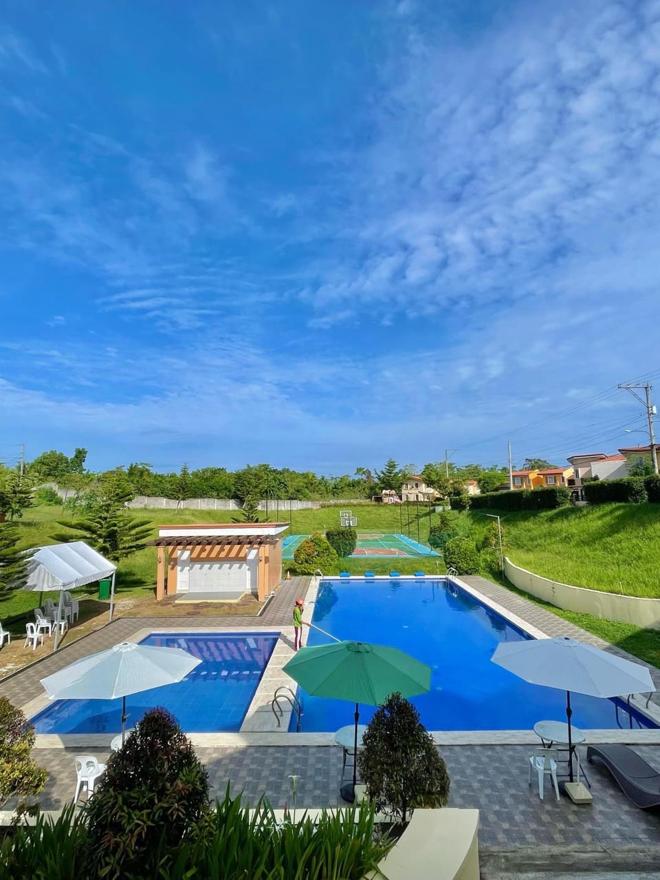 Hillview Apt w/ Pool Access - Free Wifi Apartment in Tagbilaran City