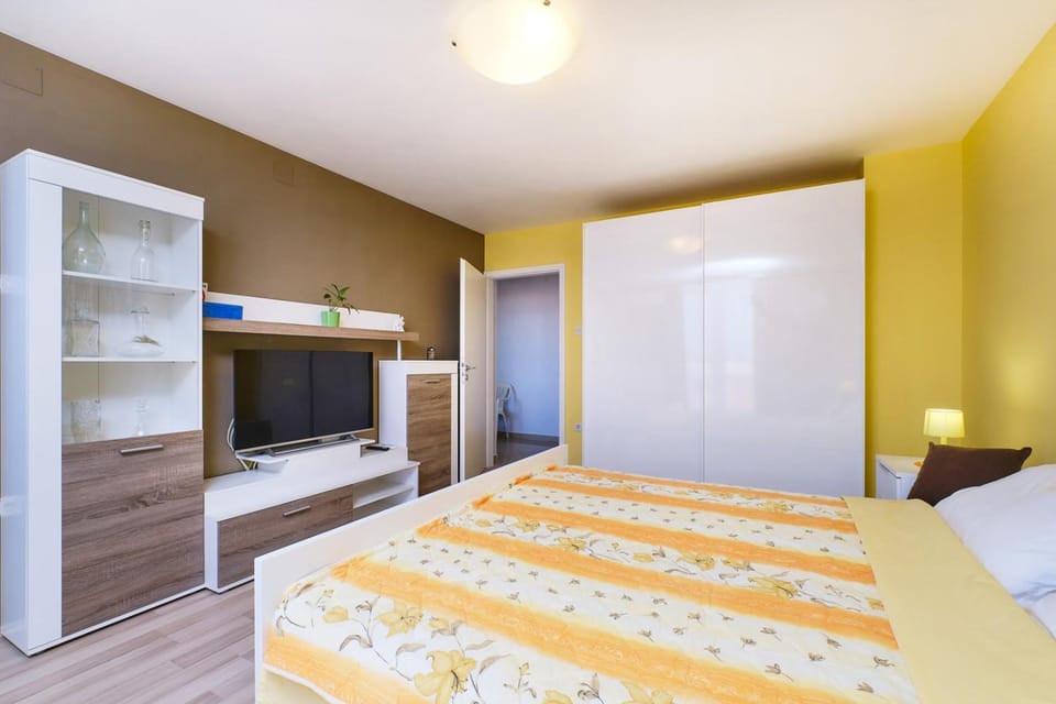 Apartments Ema, Mali Lošinj Bed and Breakfast in Mali Losinj