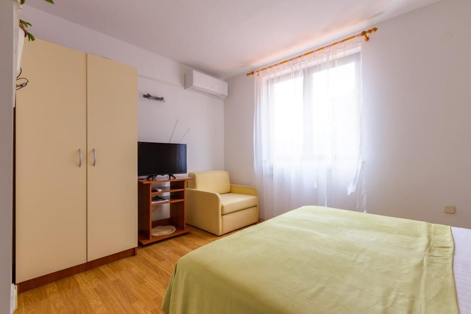 Apartments Gisela, Mali Lošinj Bed and Breakfast in Mali Losinj