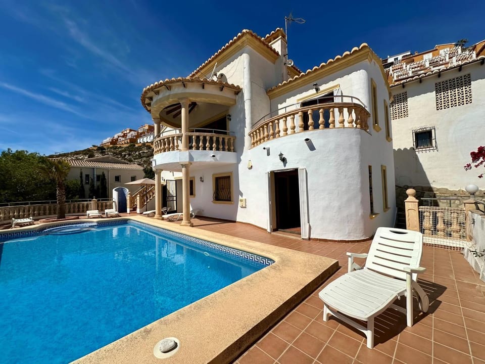 Facade/entrance, Balcony/Terrace, Other, Swimming pool