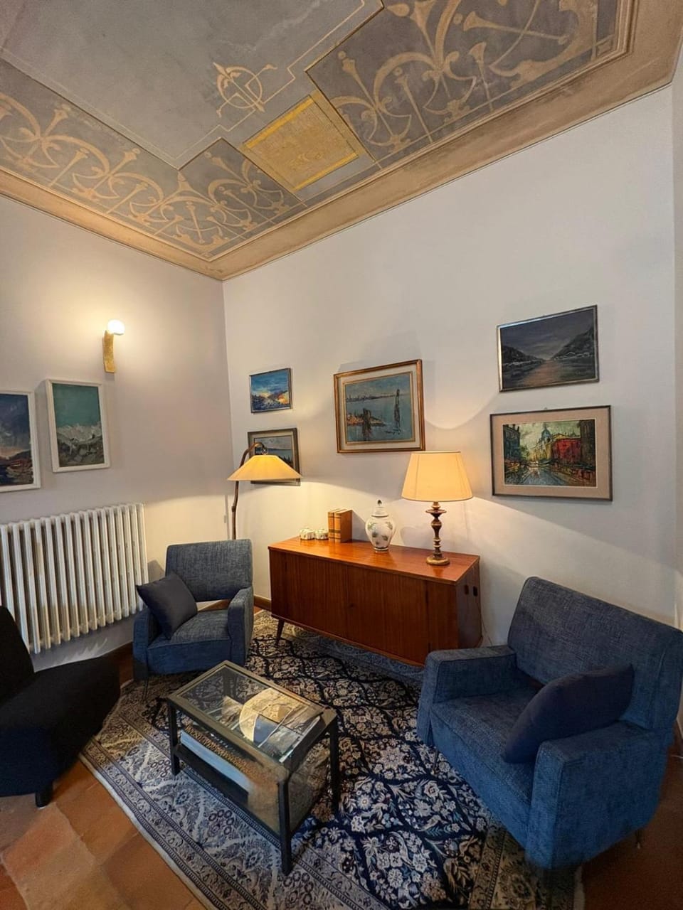 Seating area