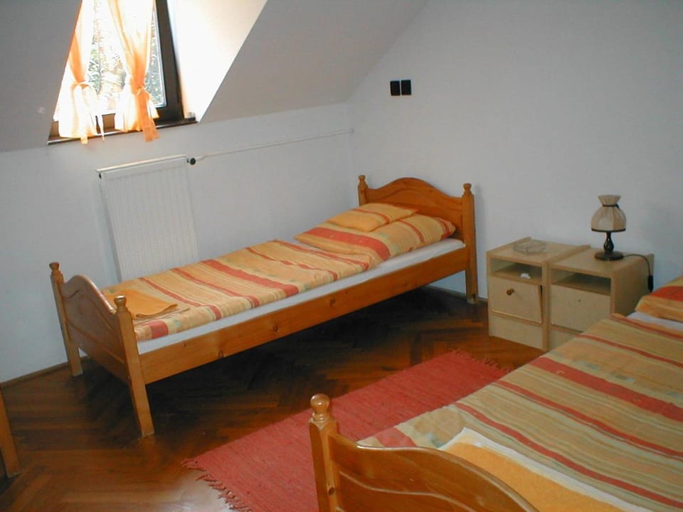 Bed, Day