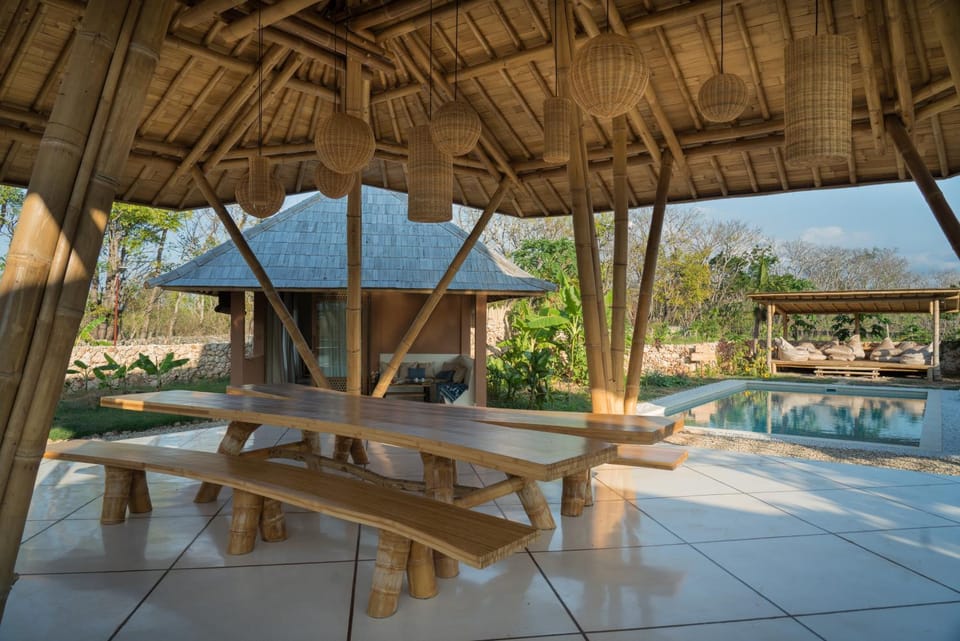 Patio, Swimming pool, Swimming pool
