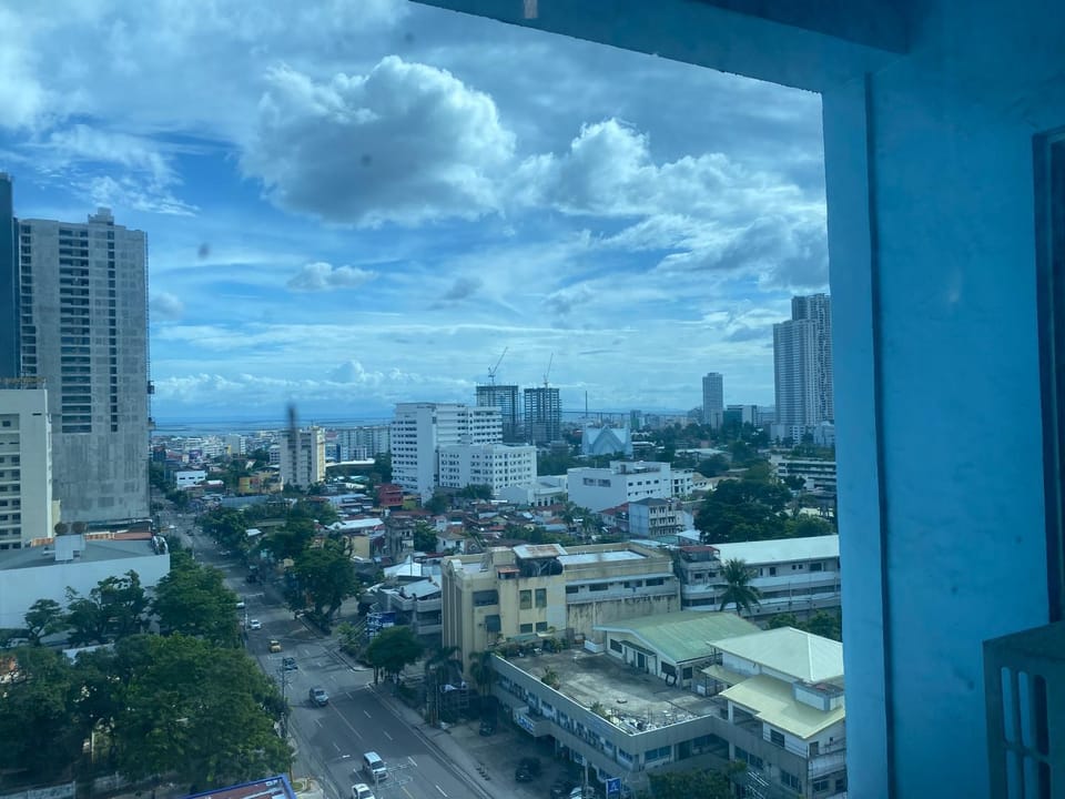 GOLDEN PEAK CONDO Apartment hotel in Lapu-Lapu City